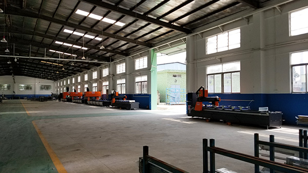 東莞幕墻行業采購德力MF五軸型材加工中心