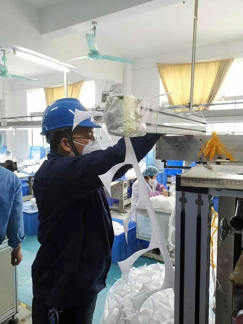 王總親自安裝調試